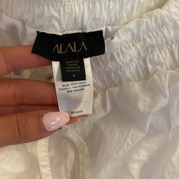 Alala 2 Piece Workout Gear - Picture 6 of 11